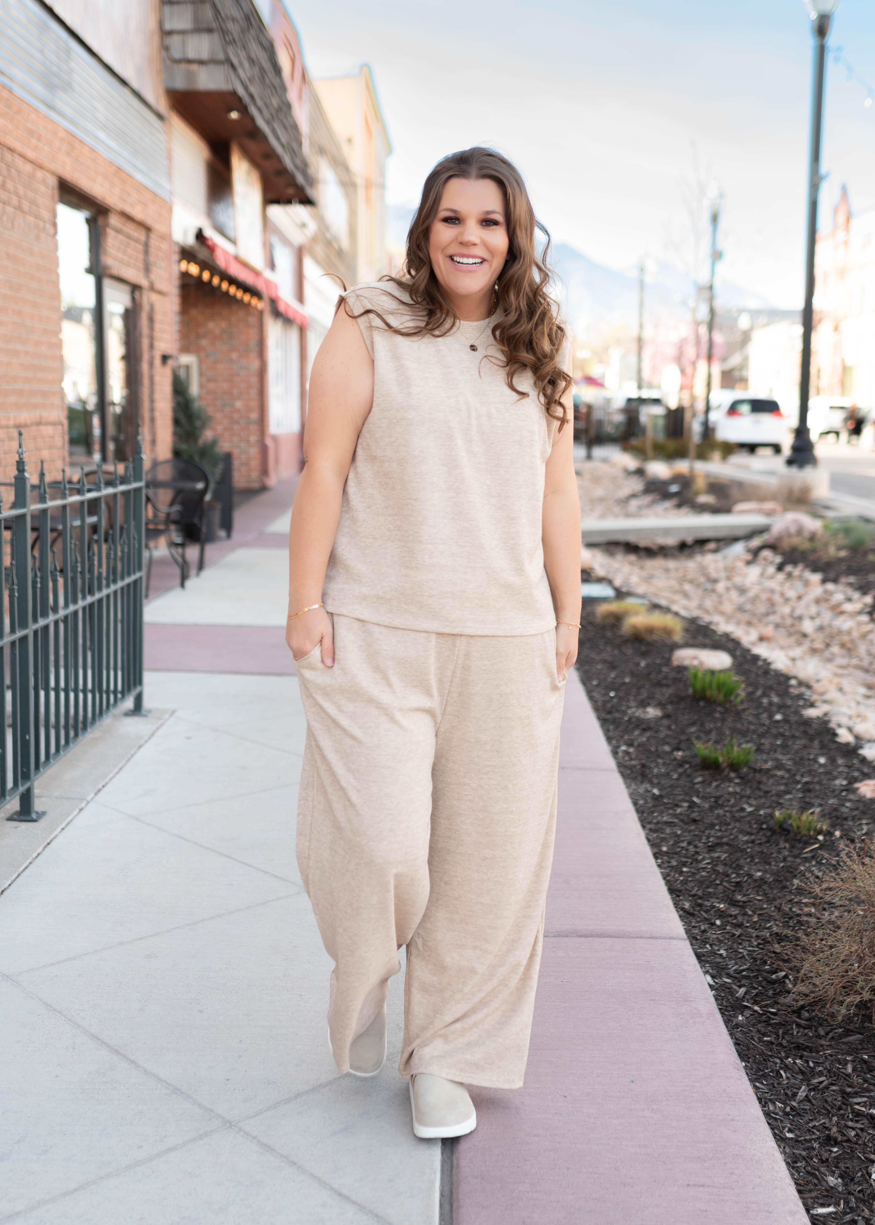 Baylee Taupe Short Sleeve Sweater