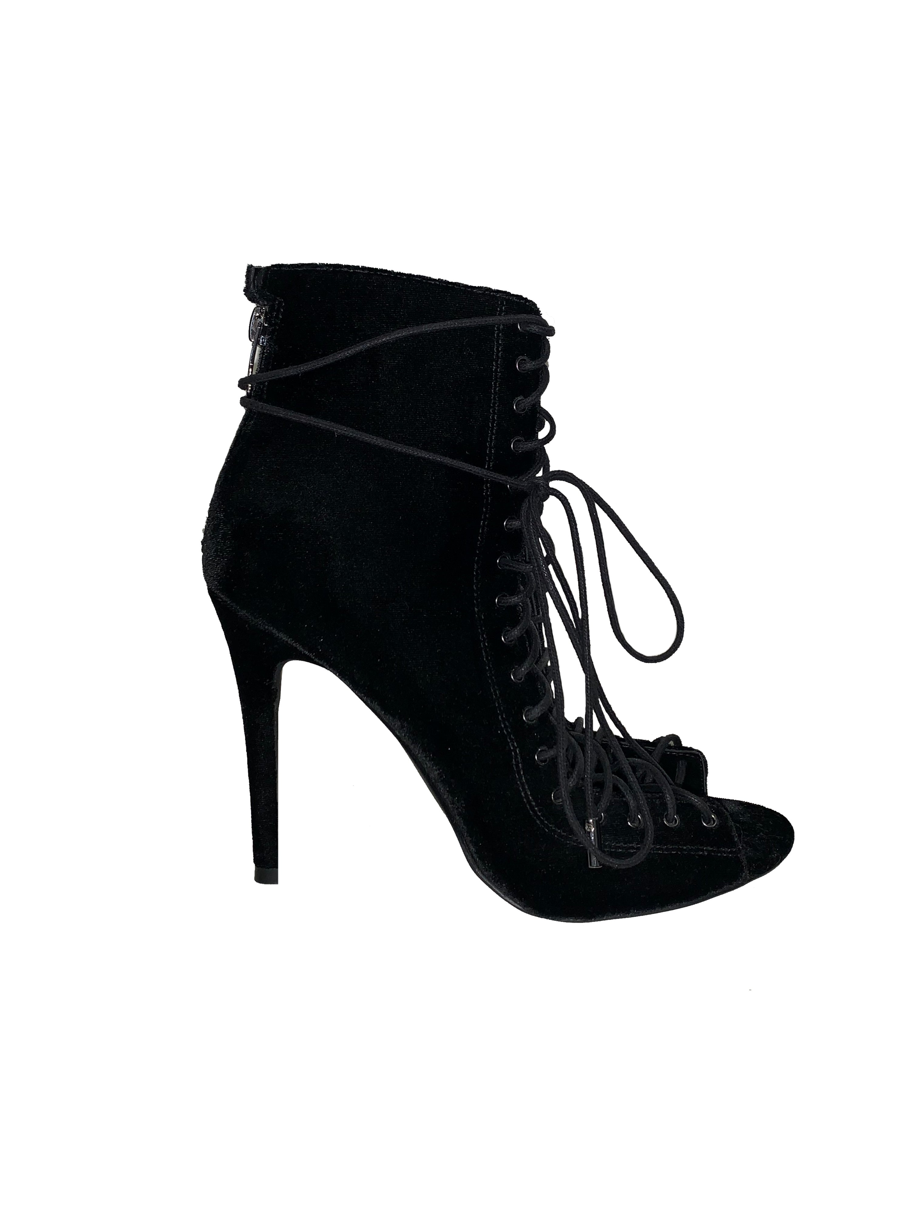 Ginny Heel