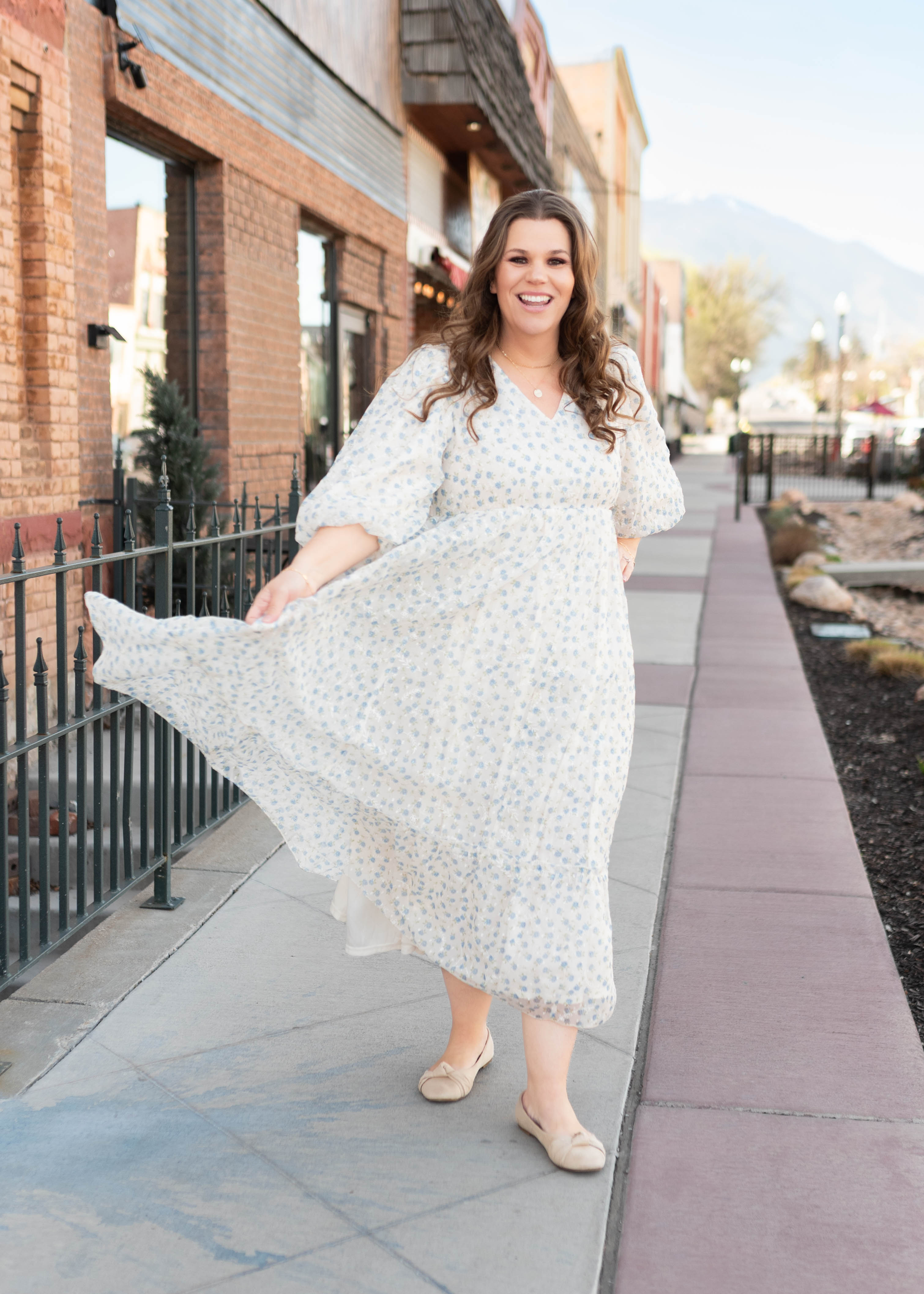 Kaitlyn Ivory Blue Floral Dress